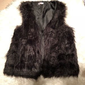 Black faux fur vest